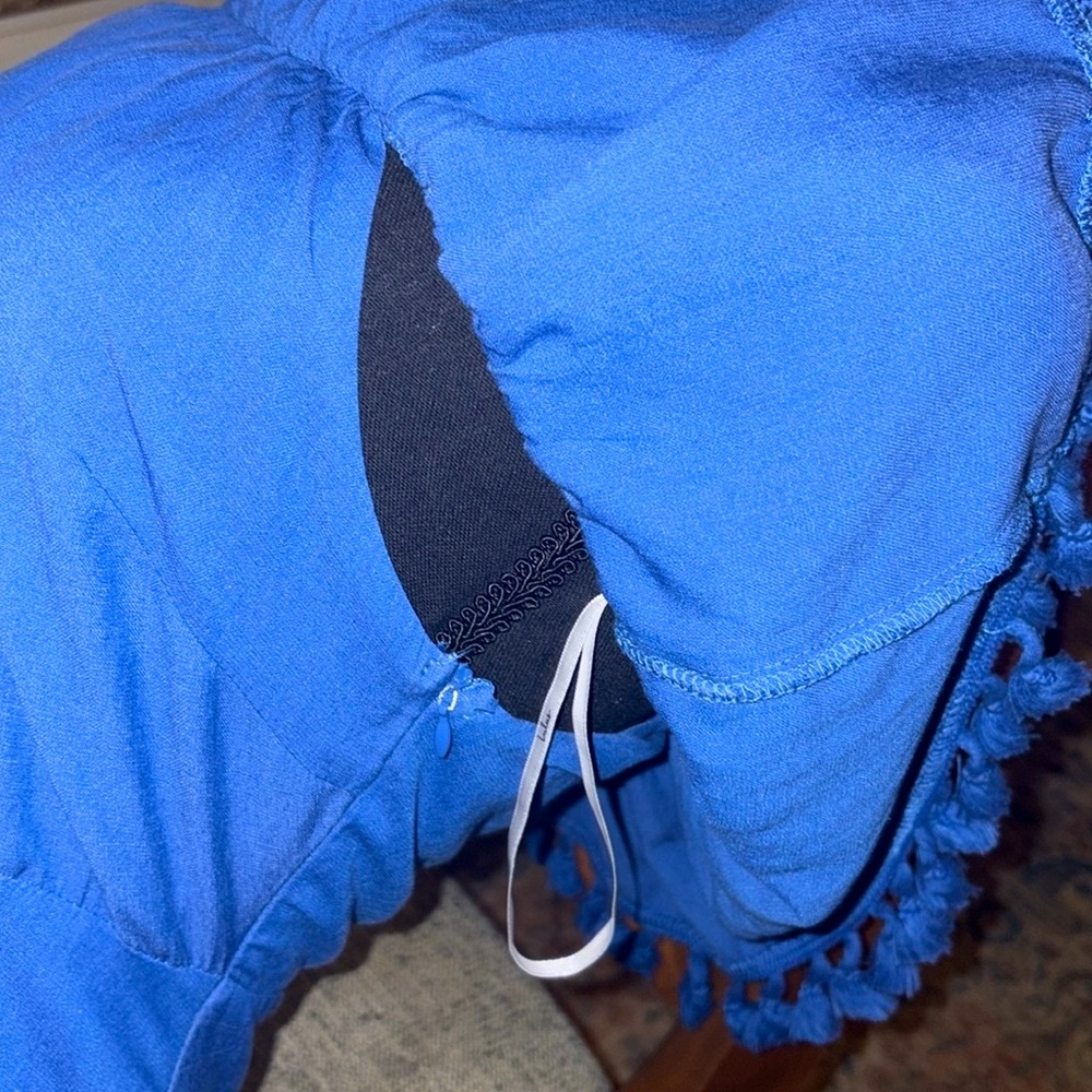 NWOT- Lulus Blue Layered Dress with beautiful embroidered accents on dress Med - Picture 10 of 14